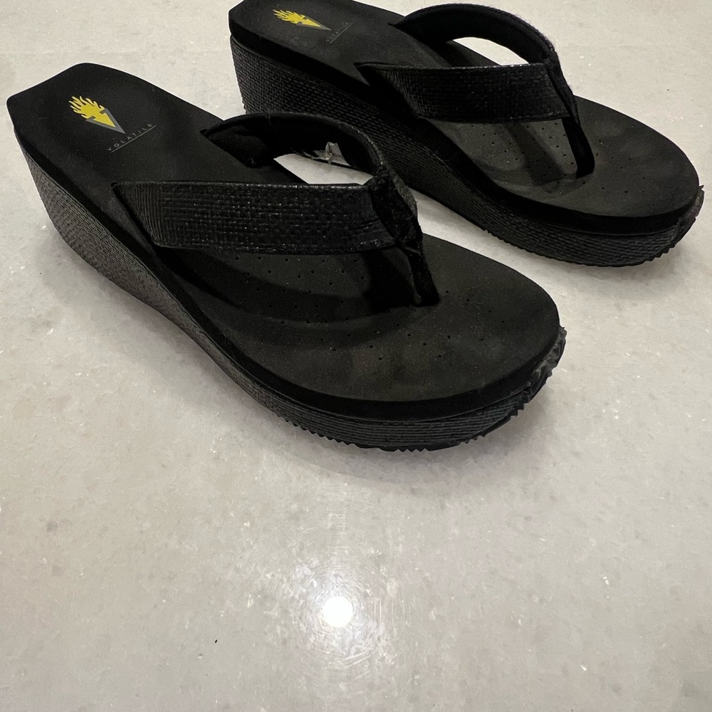 Volatile Black Wedge Shoes Elegant Design